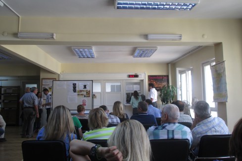 One wındow. I was number 40.