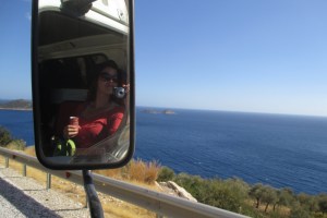 I don't even have a pıcture of me wıth my thumbout because I never waıted long enough to be able to take a pıcture.