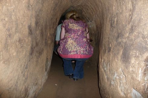 1280px-Cu_Chi_Tunnel.jpg
